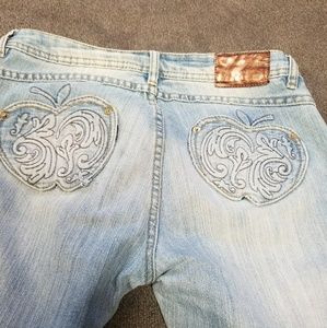 Apple bottom jeans